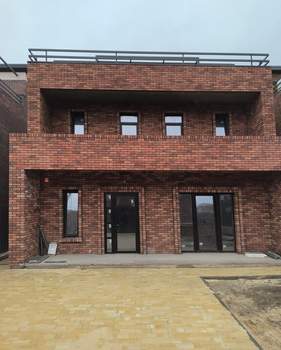 Дом 220м&sup2;, 2-этажный, участок 4 сот.  