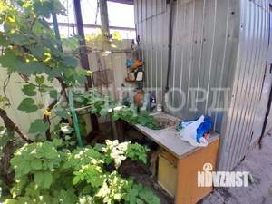 Дом 50м&sup2;, 2-этажный, участок 6 сот.  