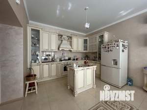 Дом 250м², 2-этажный, участок 4 сот.  