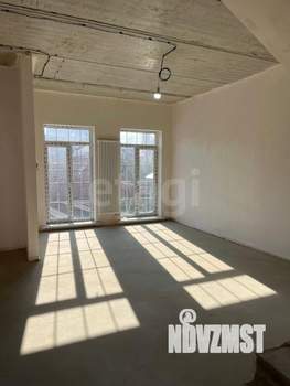 Дом 161м&sup2;, 2-этажный, участок 3 сот.  