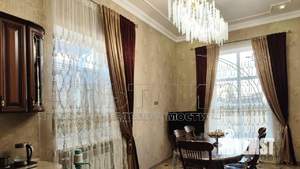 Дом 300м&sup2;, 2-этажный, участок 6 сот.  