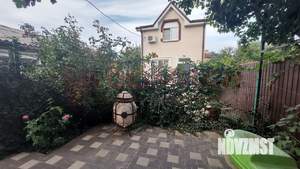 Дом 100м&sup2;, 2-этажный, участок 3 сот.  