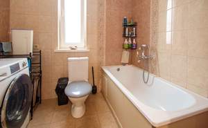 Дом 80м&sup2;, 2-этажный, участок 2 сот.  