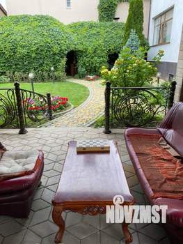 Дом 448м², 2-этажный, участок 819 сот.  