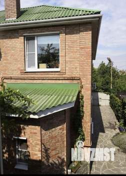 Дом 302м², 2-этажный, участок 9 сот.  