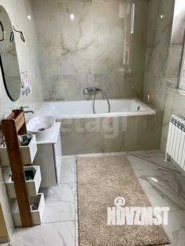 Дом 140м&sup2;, 2-этажный, участок 3 сот.  