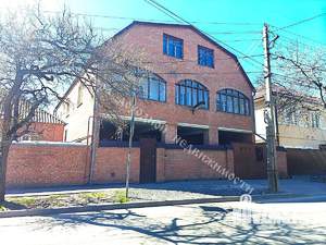Дом 480м², 2-этажный, участок 3 сот.  