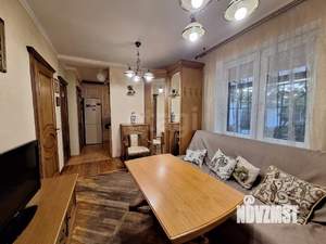 Дом 109м&sup2;, 3-этажный, участок 6 сот.  