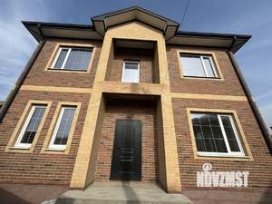 Дом 176м&sup2;, 3-этажный, участок 4 сот.  