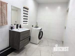 Дом 123м&sup2;, 2-этажный, участок 3 сот.  