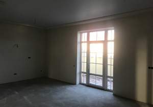 Дом 130м&sup2;, 2-этажный, участок 4 сот.  