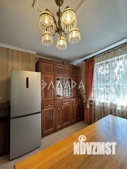 Дом 101м&sup2;, 2-этажный, участок 6 сот.  