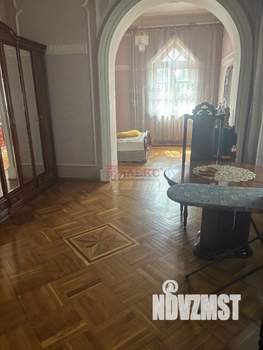 Дом 758м², 4-этажный, участок 16 сот.  