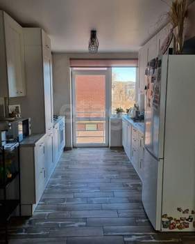 Дом 320м&sup2;, 2-этажный, участок 3 сот.  