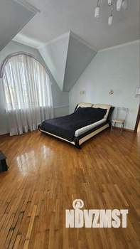 Дом 190м², 2-этажный, участок 5 сот.  