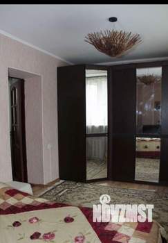 Дом 280м&sup2;, 2-этажный, участок 6 сот.  