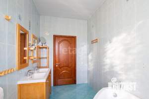 Дом 235м&sup2;, 2-этажный, участок 8 сот.  