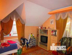 Дом 240м², 2-этажный, участок 5 сот.  