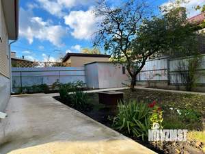 Дом 186м&sup2;, 3-этажный, участок 5 сот.  