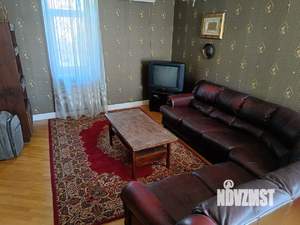 Дом 350м&sup2;, 3-этажный, участок 8 сот.  