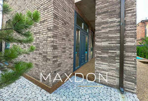 Дом 220м&sup2;, 2-этажный, участок 5 сот.  