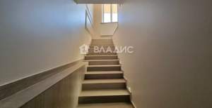 Дом 604м², 3-этажный, участок 761 сот.  