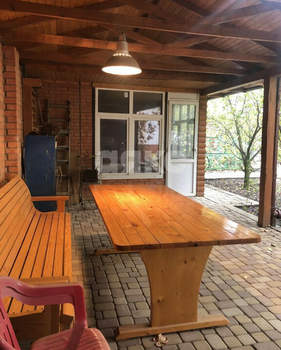 Дом 228м&sup2;, 2-этажный, участок 6 сот.  