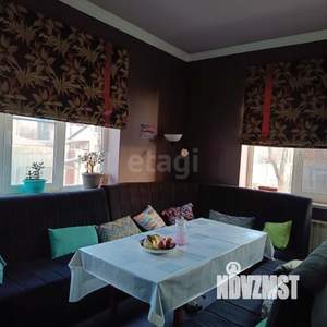 Дом 270м², 3-этажный, участок 5 сот.  