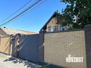 Дом 220м², 2-этажный, участок 6 сот.  