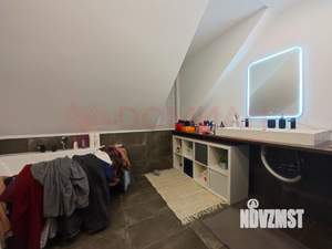 Дом 130м&sup2;, 2-этажный, участок 4 сот.  