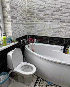 Дом 200м², 2-этажный, участок 6 сот.  