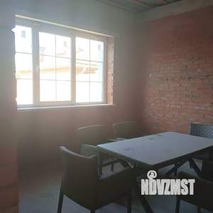 Дом 148м&sup2;, 2-этажный, участок 4 сот.  