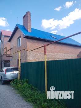 Дом 200м&sup2;, 3-этажный, участок 6 сот.  