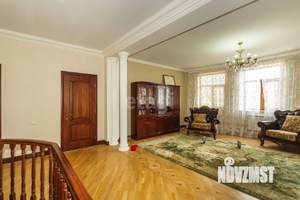 Дом 510м², 2-этажный, участок 9 сот.  