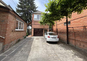 Дом 105м&sup2;, 2-этажный, участок 2 сот.  