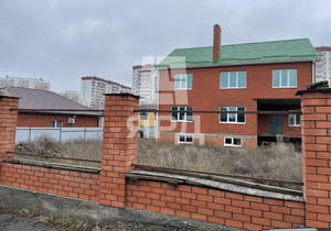 Дом 354м&sup2;, 3-этажный, участок 8 сот.  