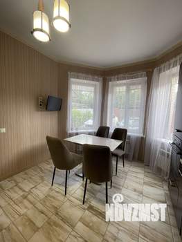 Дом 120м&sup2;, 2-этажный, участок 3 сот.  