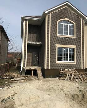 Дом 145м&sup2;, 2-этажный, участок 3 сот.  