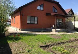 Дом 200м&sup2;, 2-этажный, участок 8 сот.  