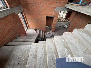 Дом 300м², 3-этажный, участок 3 сот.  