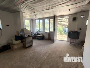 Дом 70м&sup2;, 2-этажный, участок 6 сот.  