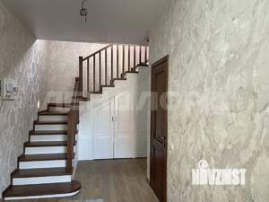 Дом 160м&sup2;, 2-этажный, участок 4 сот.  