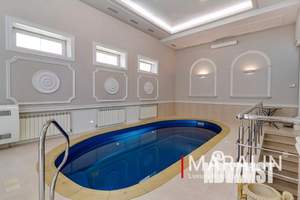 Дом 750м², 3-этажный, участок 18 сот.  