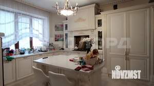 Дом 587м&sup2;, 3-этажный, участок 7 сот.  