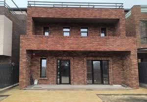 Дом 220м&sup2;, 2-этажный, участок 4 сот.  