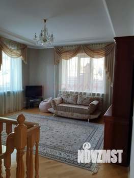 Дом 380м², 3-этажный, участок 3 сот.  