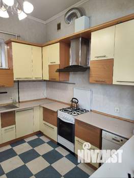 Дом 190м², 2-этажный, участок 5 сот.  