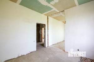 Дом 500м&sup2;, 3-этажный, участок 10 сот.  