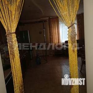 Дом 135м&sup2;, 2-этажный, участок 10 сот.  