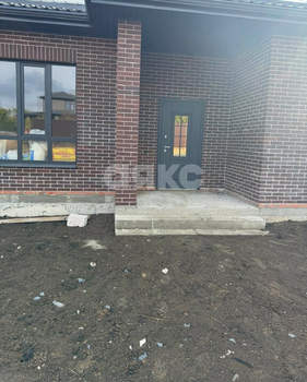 Дом 1406м&sup2;, 1-этажный, участок 6 сот.  